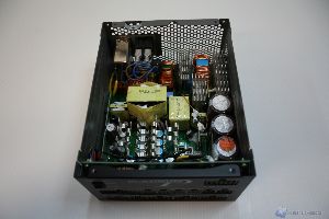 00082 SEASONIC PLATINUM  1KW XTREMEHARDWARE.COM