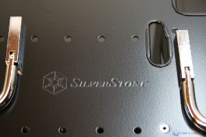 thumb 00050 SILVERSTONE GD08 HTPC XTREMEHARDWARE.COM